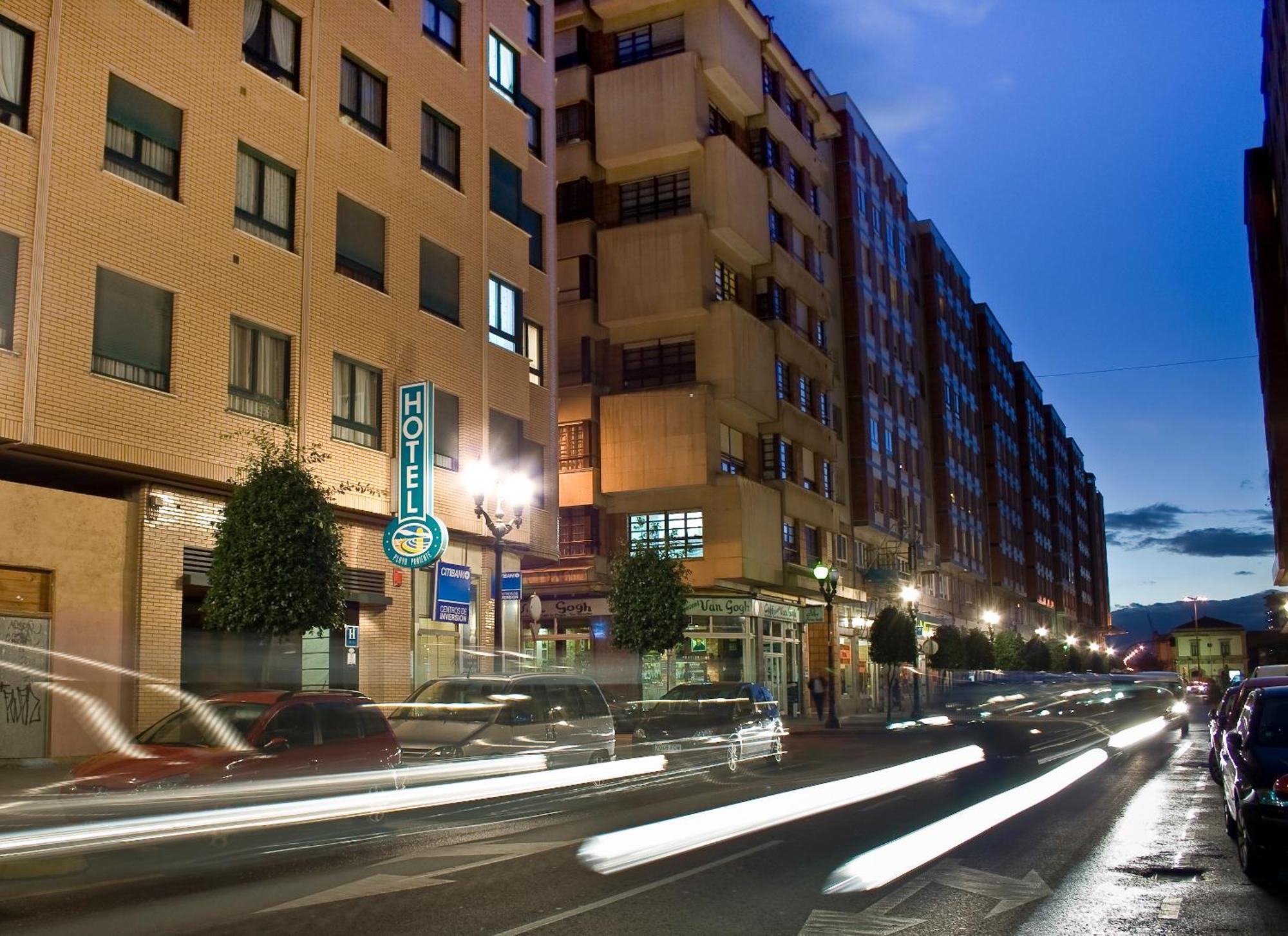 Hotel Playa Poniente Gijon Bagian luar foto