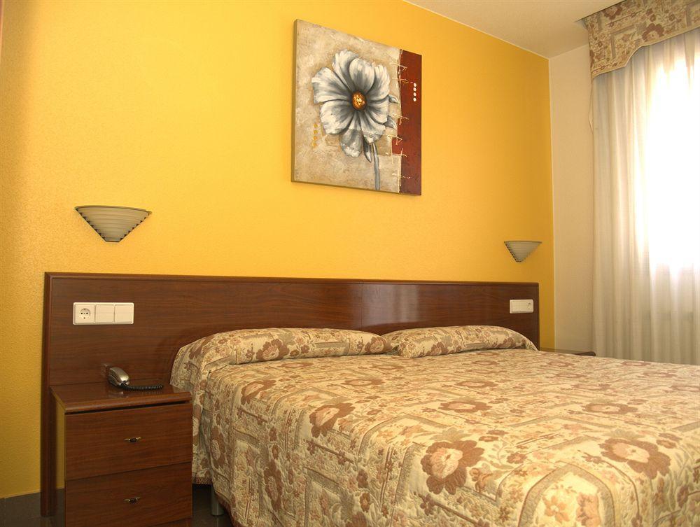 Hotel Playa Poniente Gijon Bagian luar foto