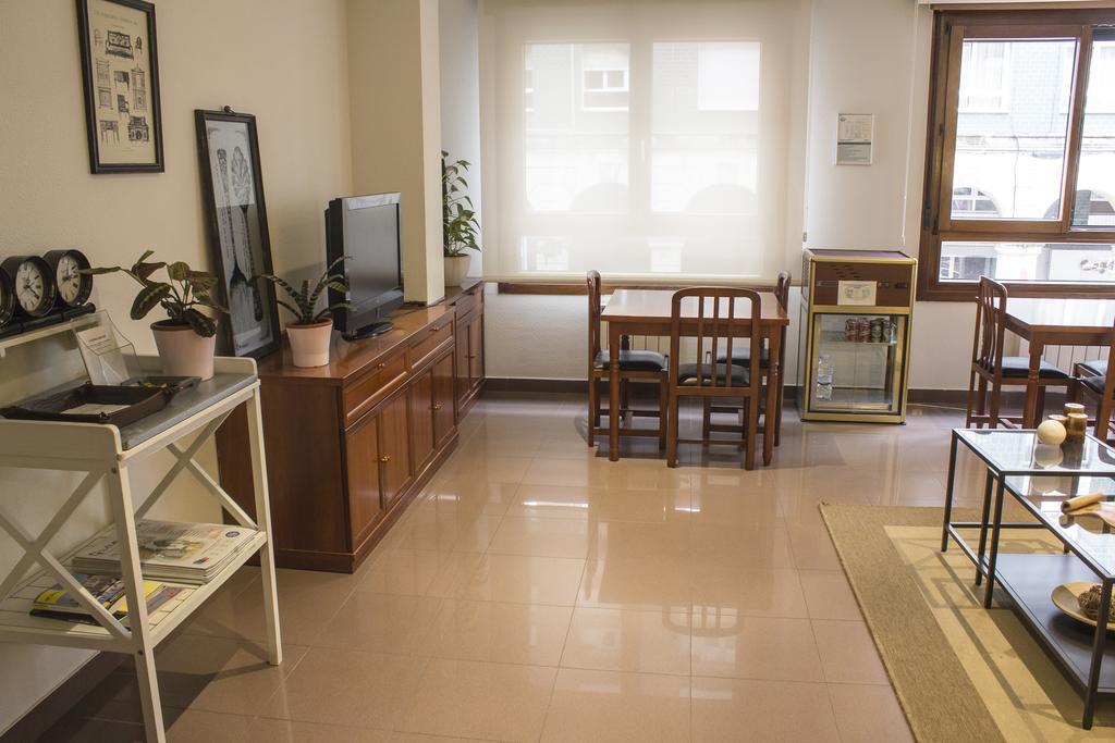 Hotel Playa Poniente Gijon Bagian luar foto